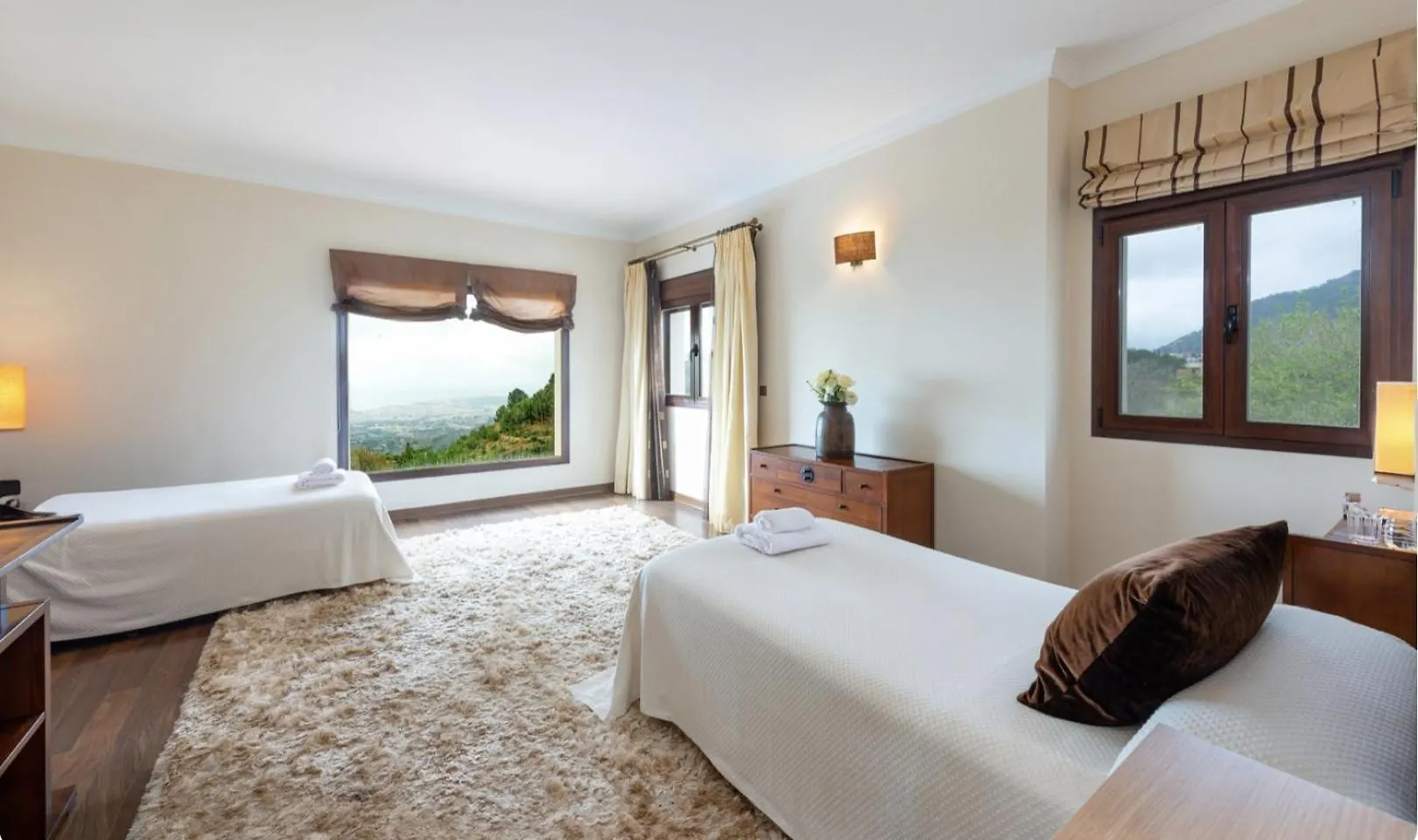 Villa Piscina Privada, Vistas Al Mar Y Montana Mijas